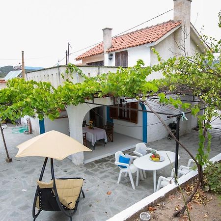 Villa Kouf Nea Iraklitsa Buitenkant foto